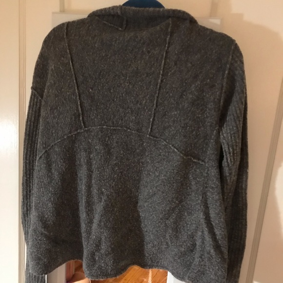 Cardigan - Picture 2 of 2